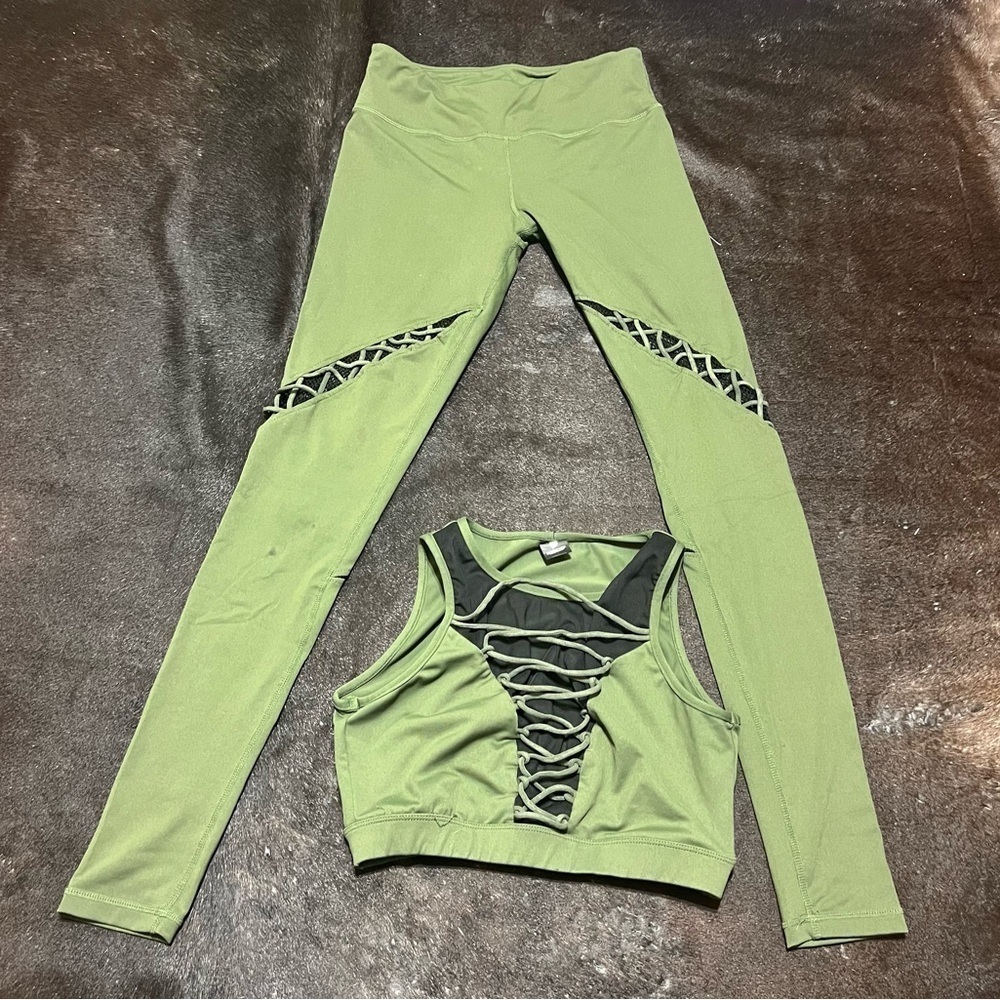 Electric Yoga by Stephanie BohBot Small Leggings and Medium Sports Bra Set GUc